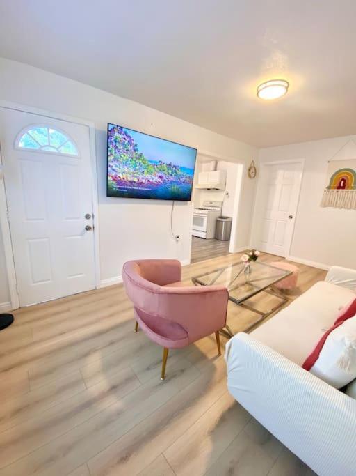 Pink Cozy House 2 Bedrooms Rosemead Eksteriør bilde